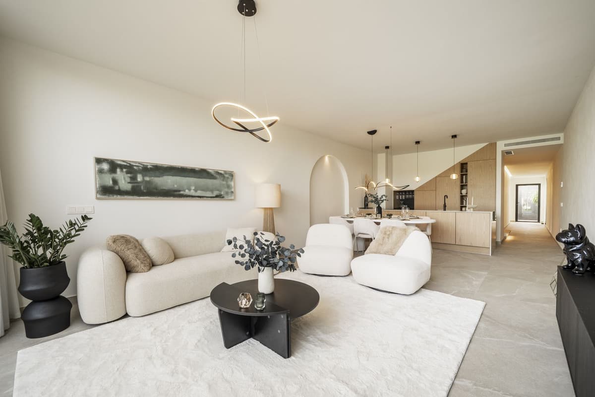 Townhouse in Nueva Andalucía — photo 2 of 10