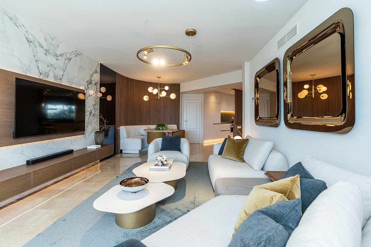Middle Floor Apartment in Bel Air — photo 9 of 10
