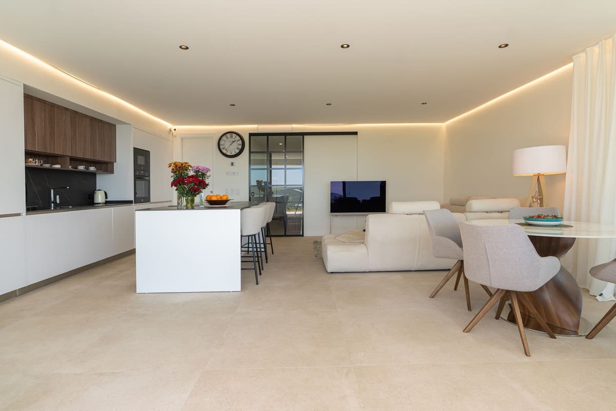 Ground Floor Apartment in Estepona — photo 5 of 10