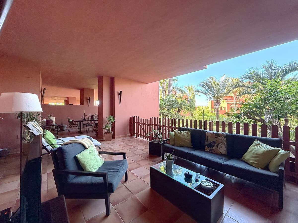 Ground Floor Apartment in Estepona — photo 1 of 10