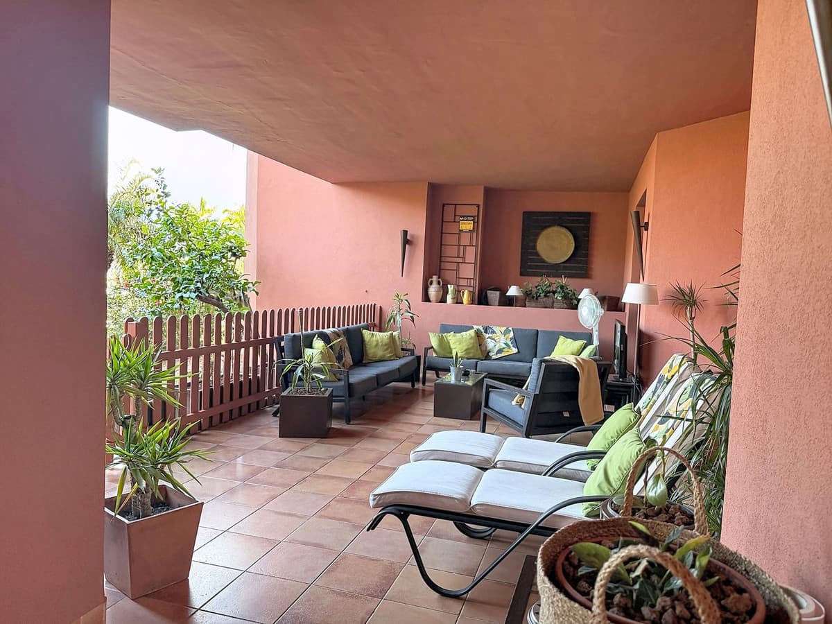 Ground Floor Apartment in Estepona — photo 2 of 10
