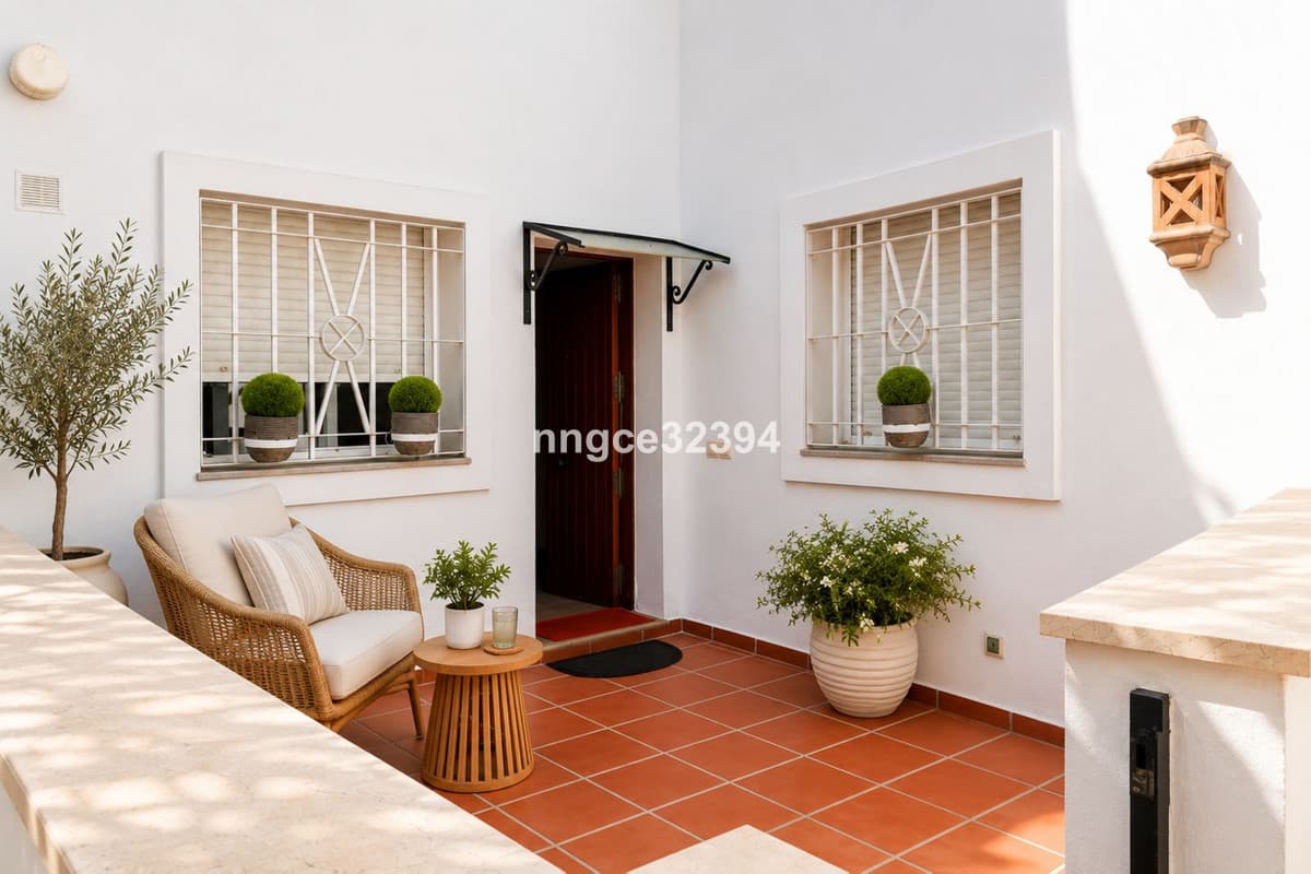 Ground Floor Apartment in Nueva Andalucía — photo 4 of 10