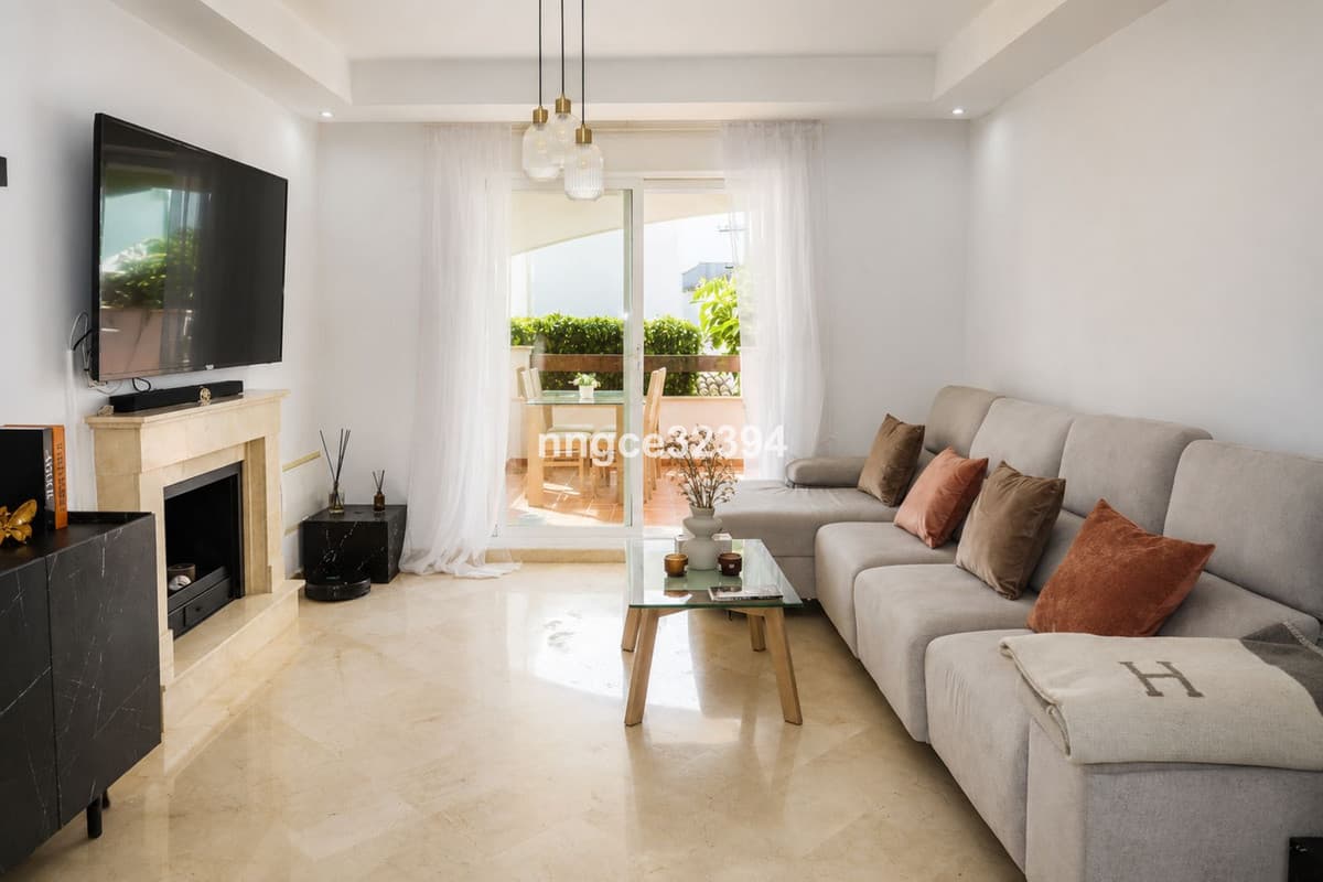 Ground Floor Apartment in Nueva Andalucía — photo 6 of 10