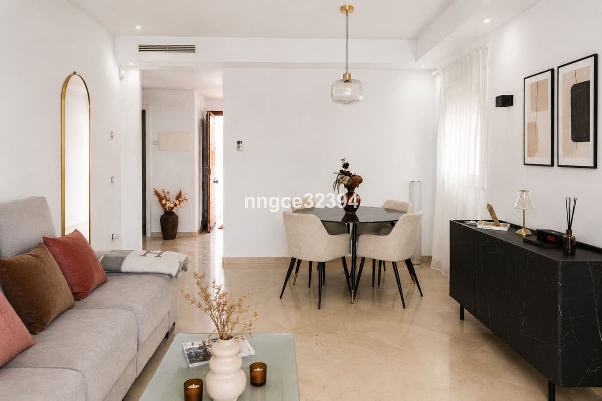Ground Floor Apartment in Nueva Andalucía — photo 7 of 10
