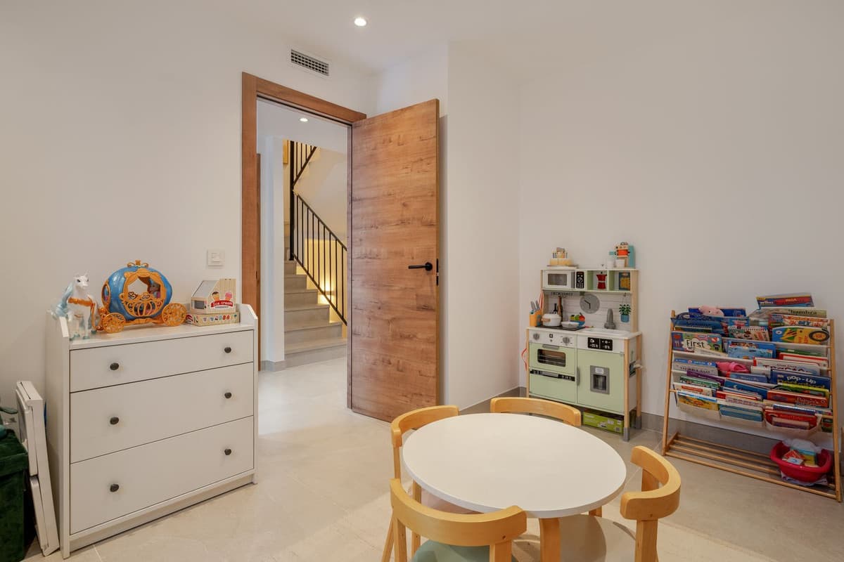 Townhouse in Estepona — photo 10 of 10