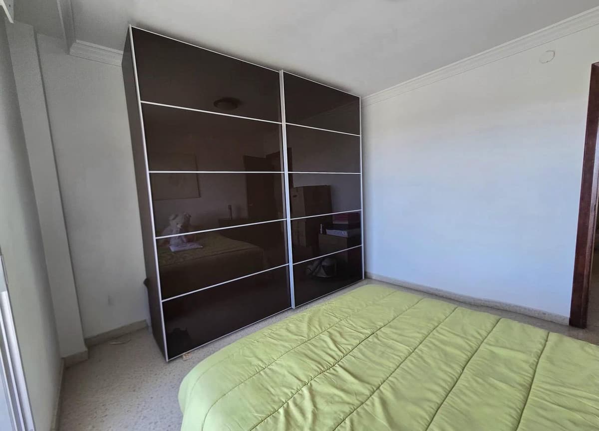 Middle Floor Apartment in Málaga — photo 9 of 10