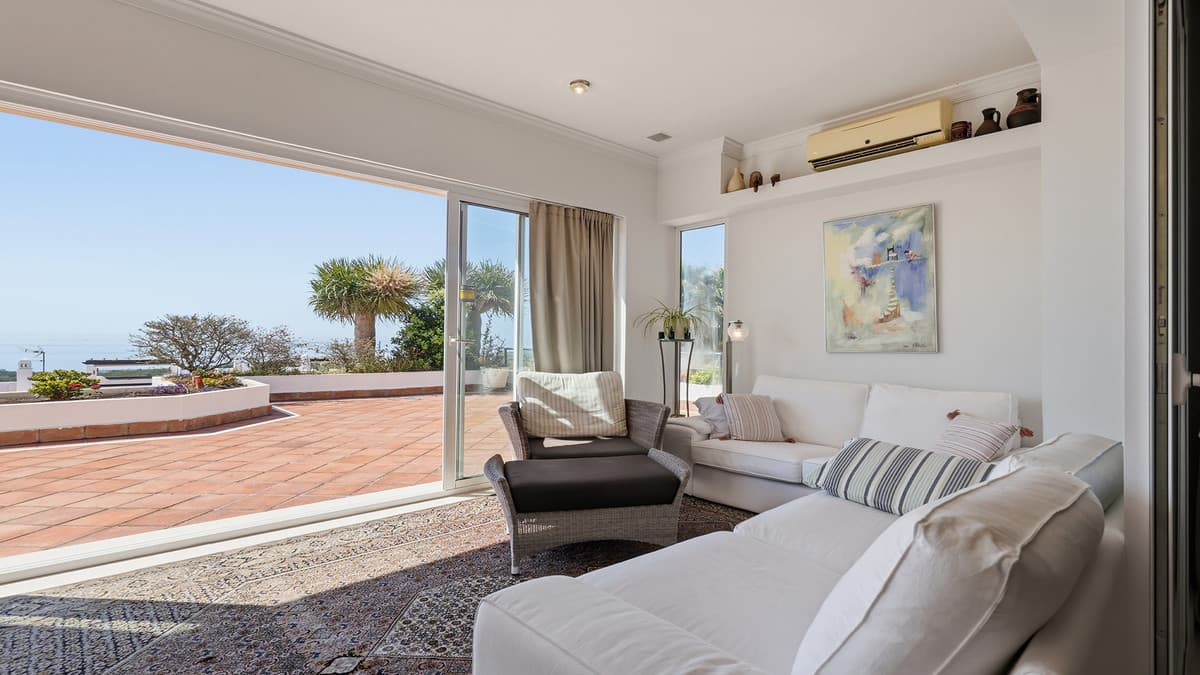 Middle Floor Apartment in Doña Julia — photo 7 of 10