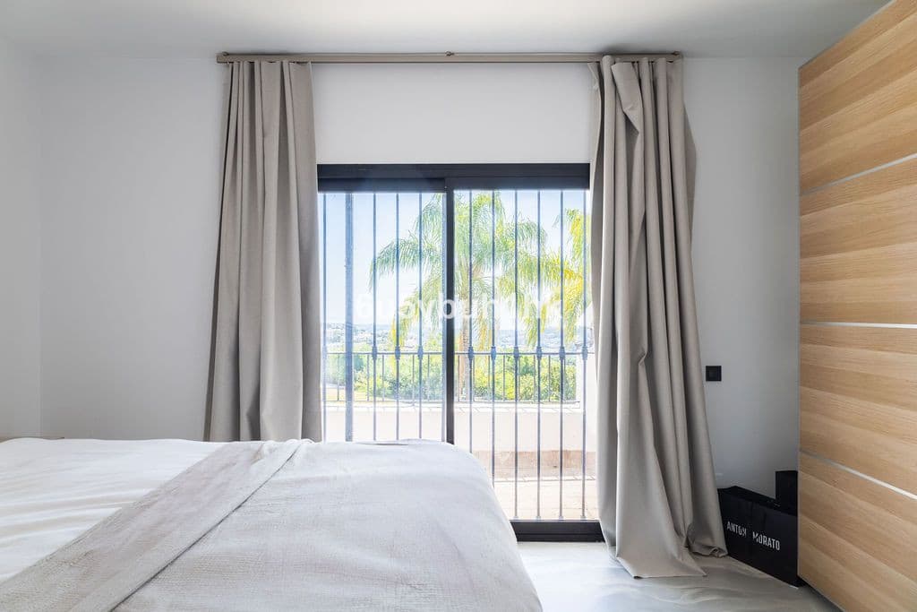 Ground Floor Apartment in Benahavís — photo 10 of 10