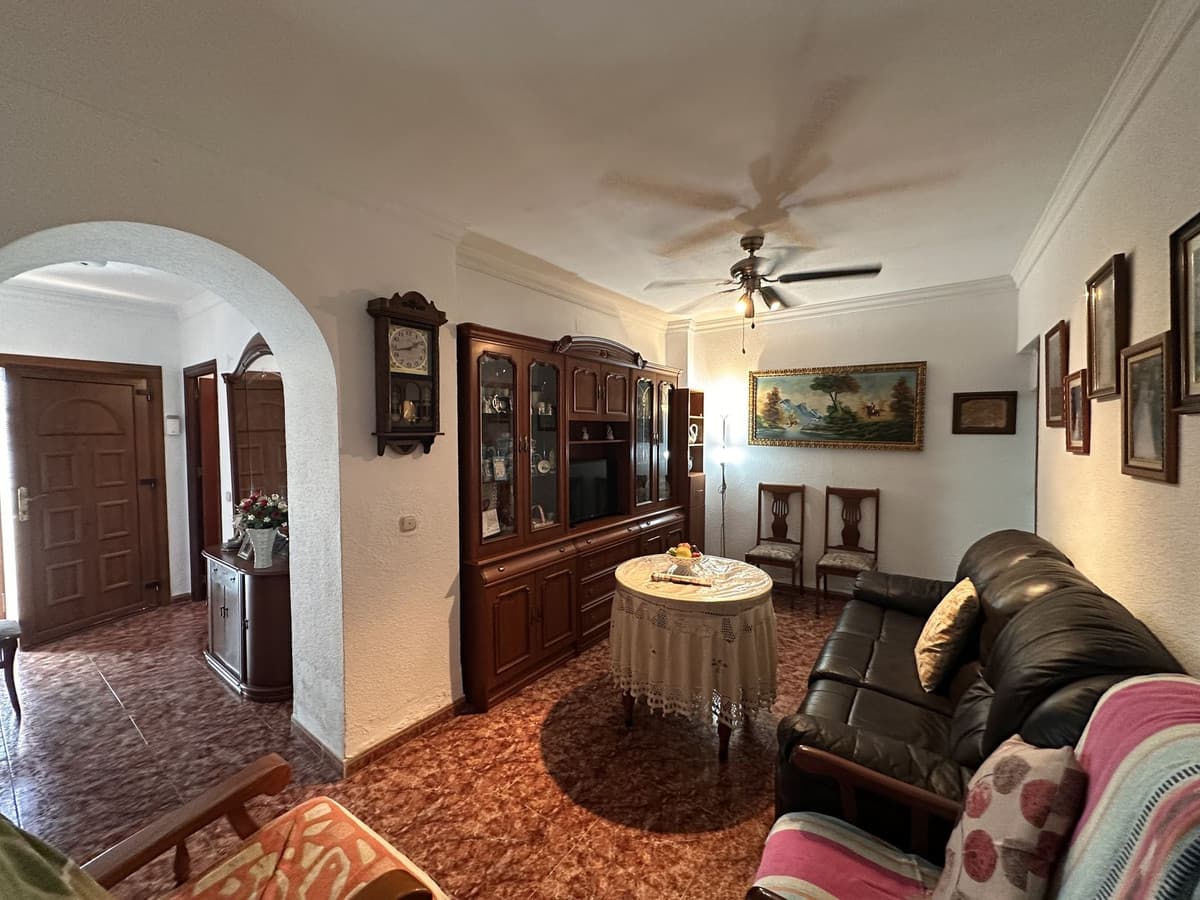 Semi-Detached House in Málaga Centro — photo 5 of 10