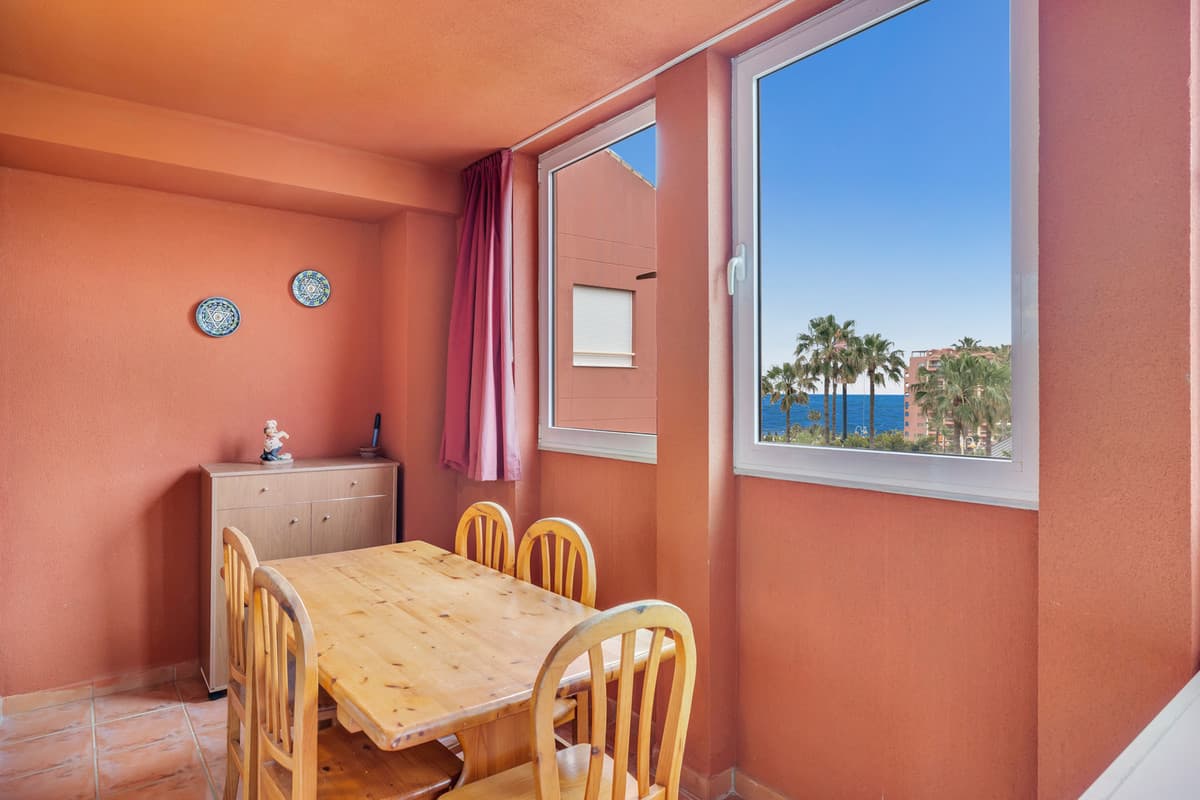 Middle Floor Apartment in Benalmadena Costa — photo 5 of 10