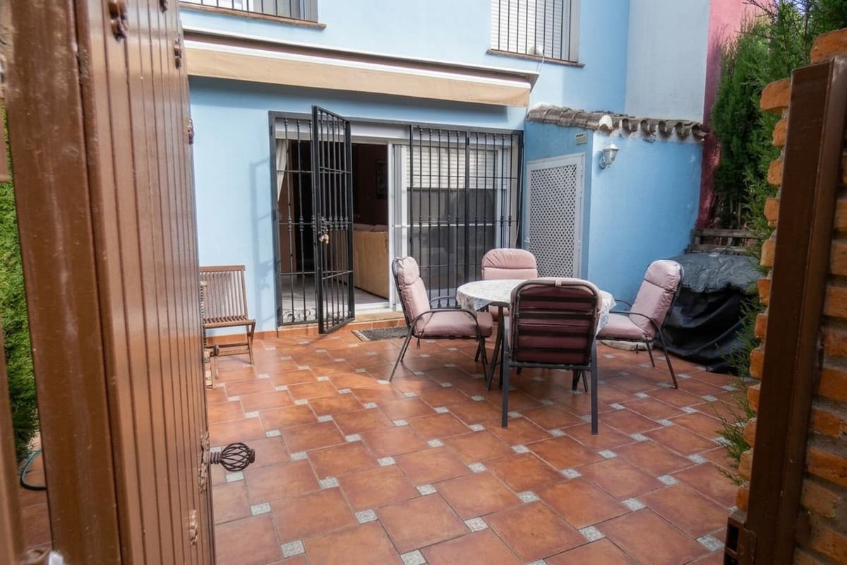 Townhouse in Río Real — photo 3 of 10