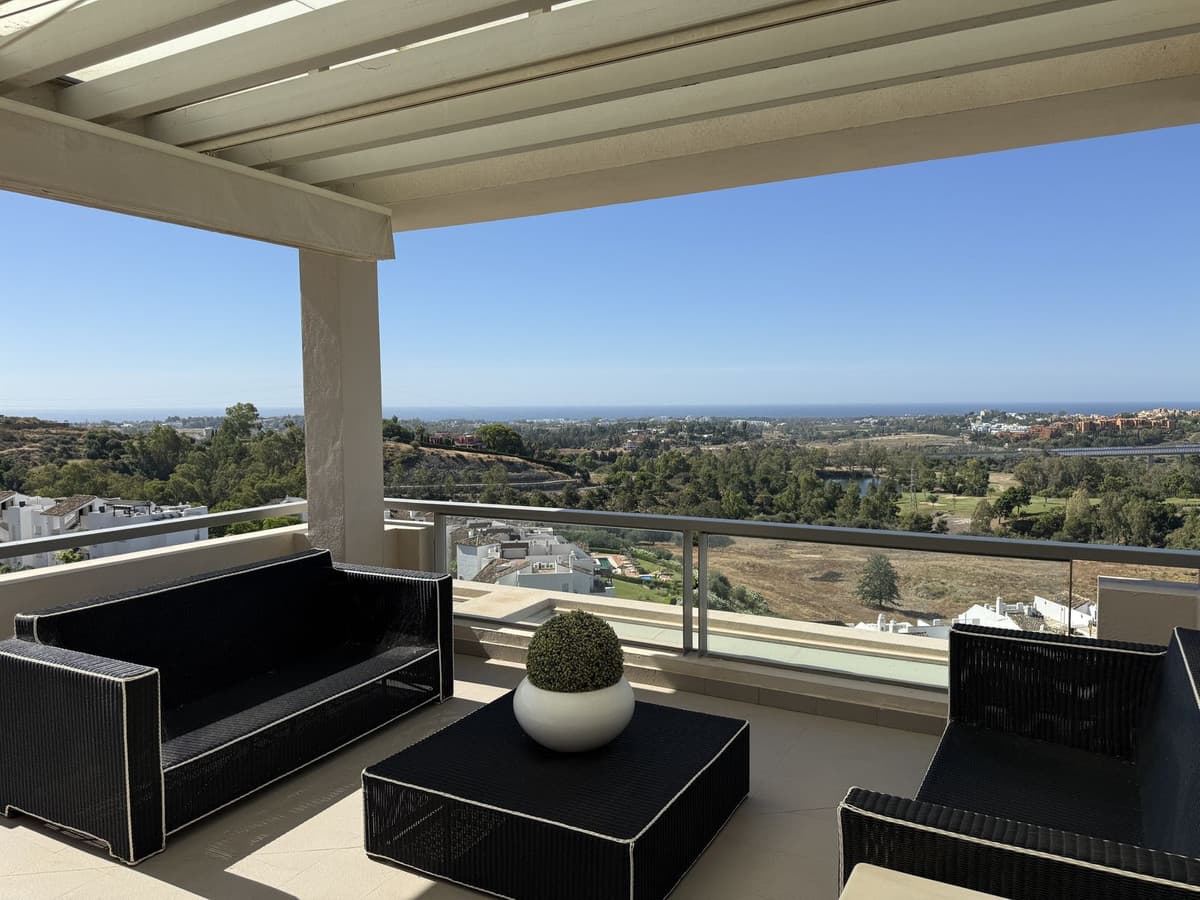 Penthouse in Los Arqueros — photo 1 of 10