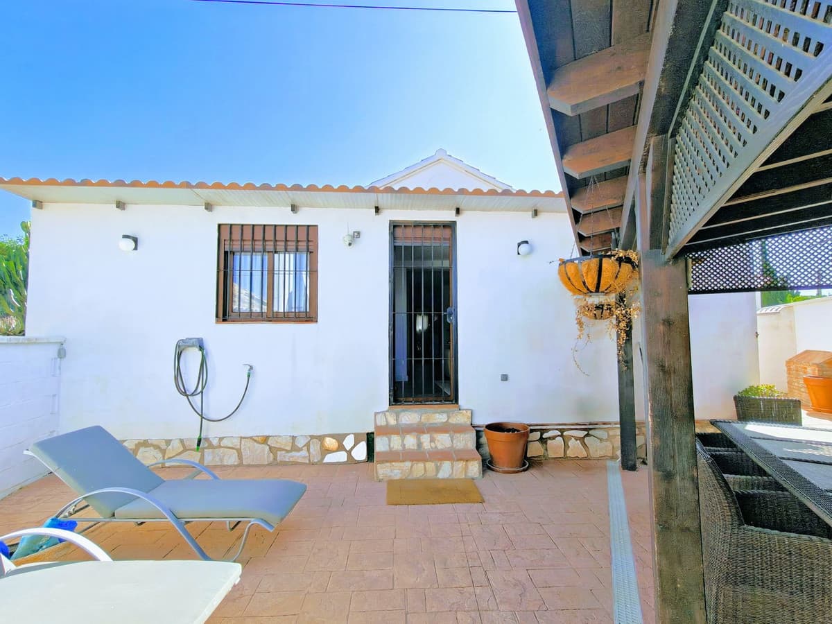 Detached Villa in El Faro — photo 5 of 10