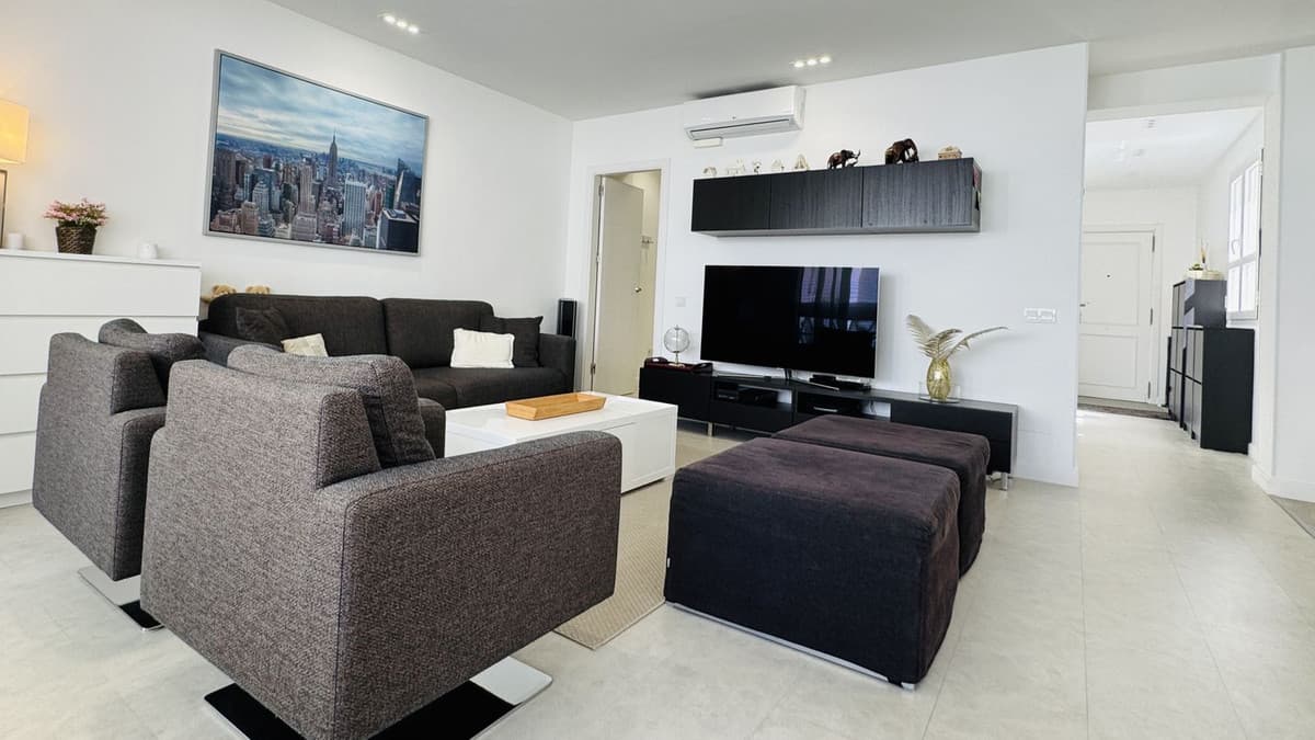 Middle Floor Apartment in Puerto Banús — photo 9 of 10