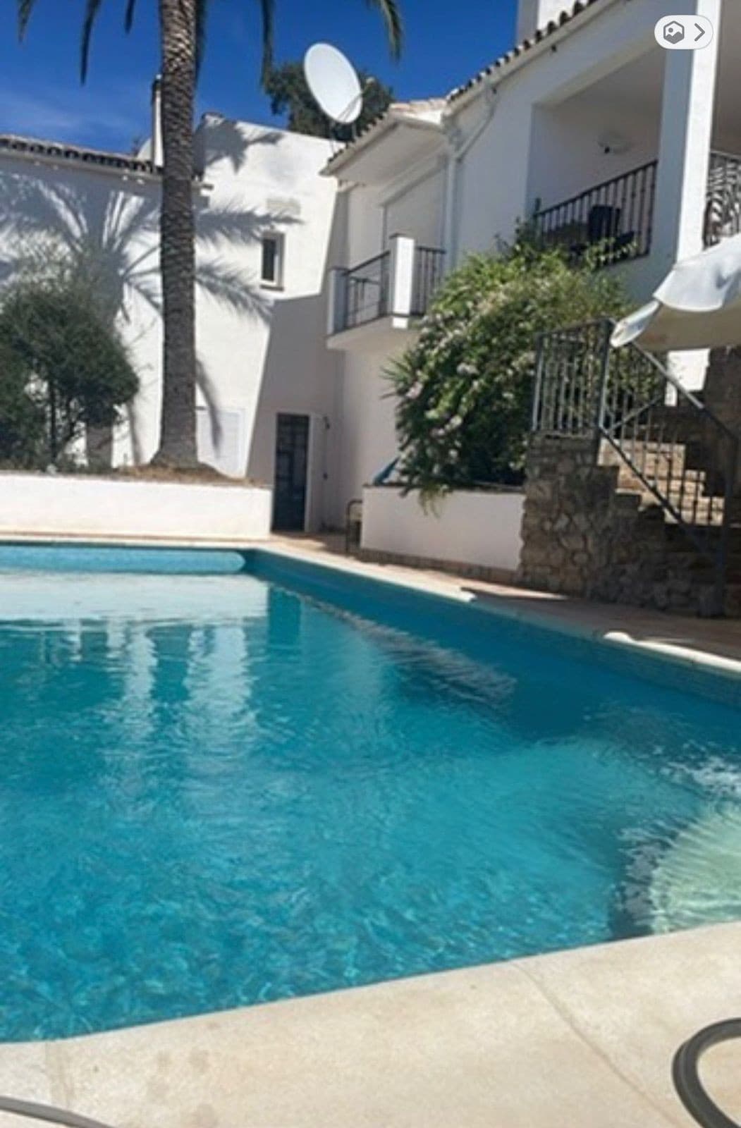 Detached Villa in Benahavís — photo 2 of 10