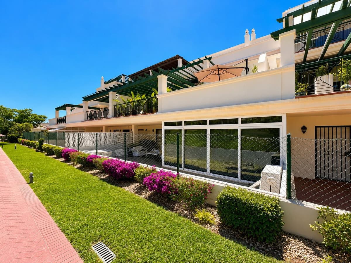 Ground Floor Apartment in Puerto Banús — photo 1 of 10
