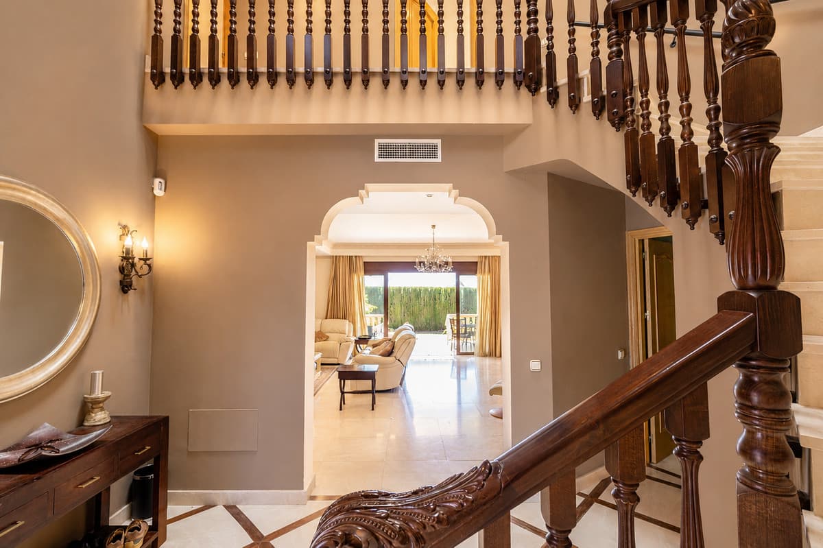 Detached Villa in La Quinta — photo 7 of 10