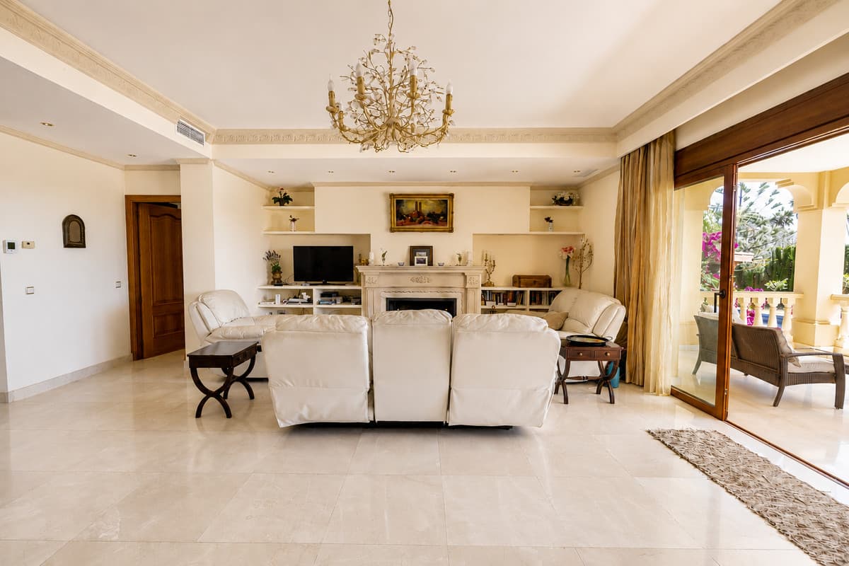 Detached Villa in La Quinta — photo 10 of 10