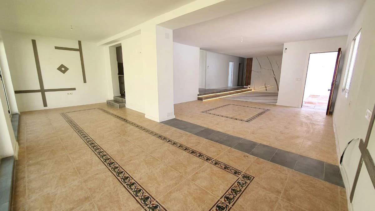 Detached Villa in Fuengirola — photo 4 of 10