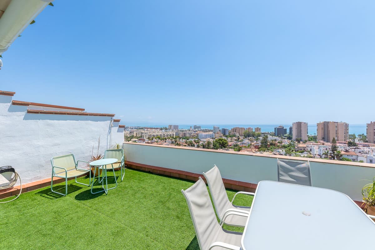 Penthouse Duplex in Torremolinos — photo 3 of 10