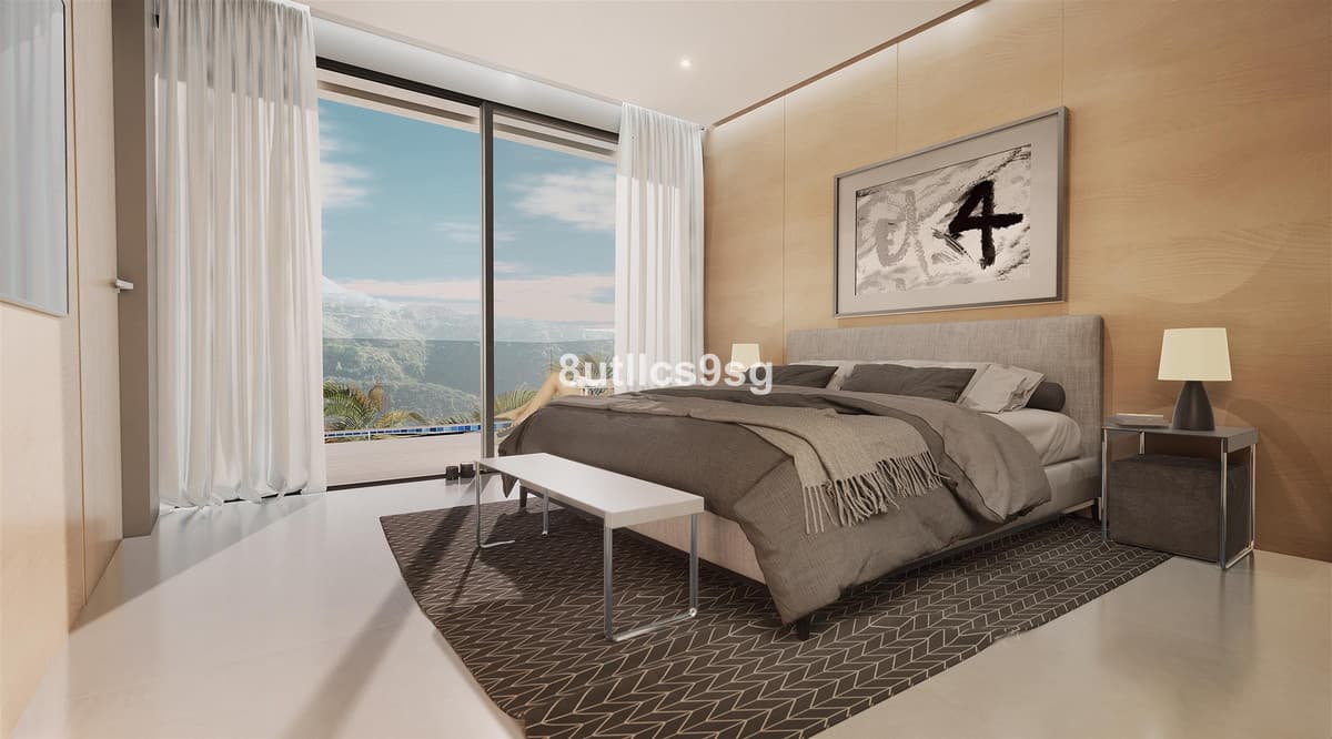 Land in Nueva Andalucía — photo 4 of 10