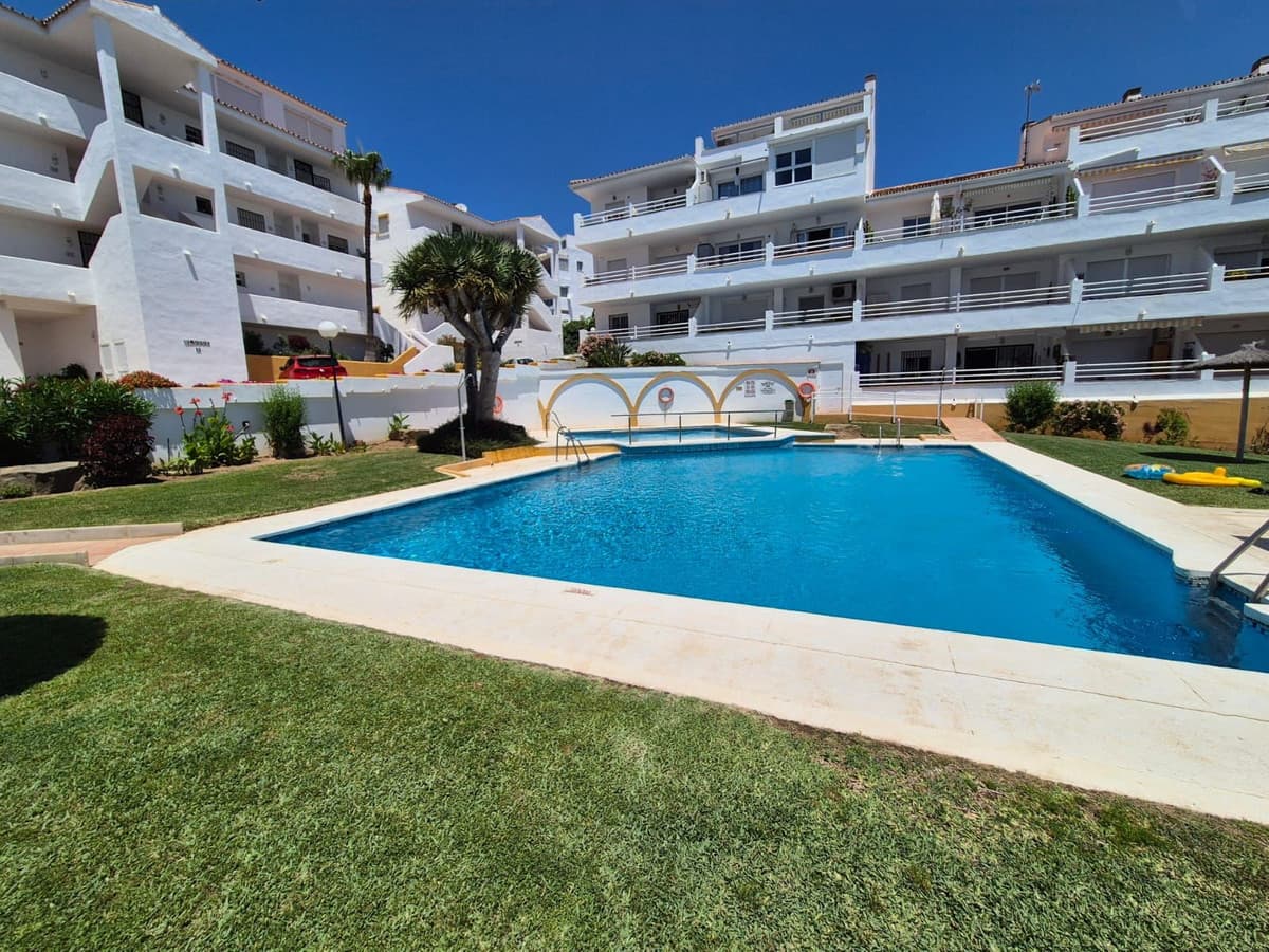 Middle Floor Apartment in Riviera del Sol — photo 4 of 10