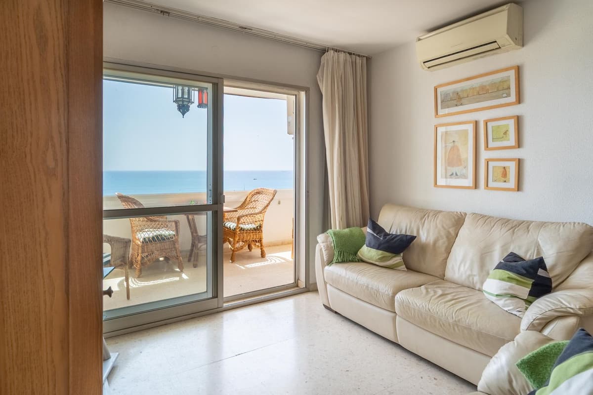 Top Floor Apartment in Torremolinos Centro — photo 7 of 10