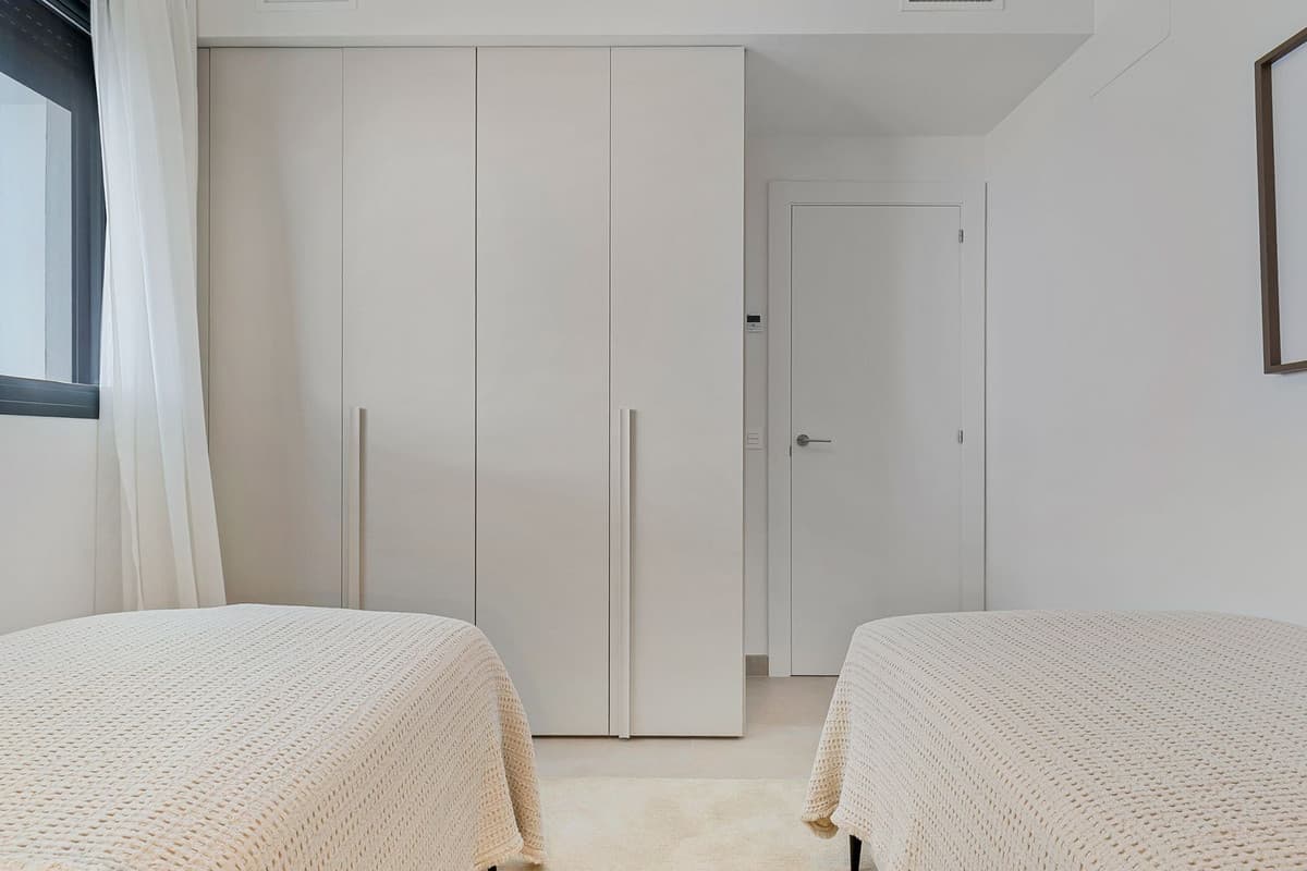 Middle Floor Apartment in Fuengirola — photo 9 of 10