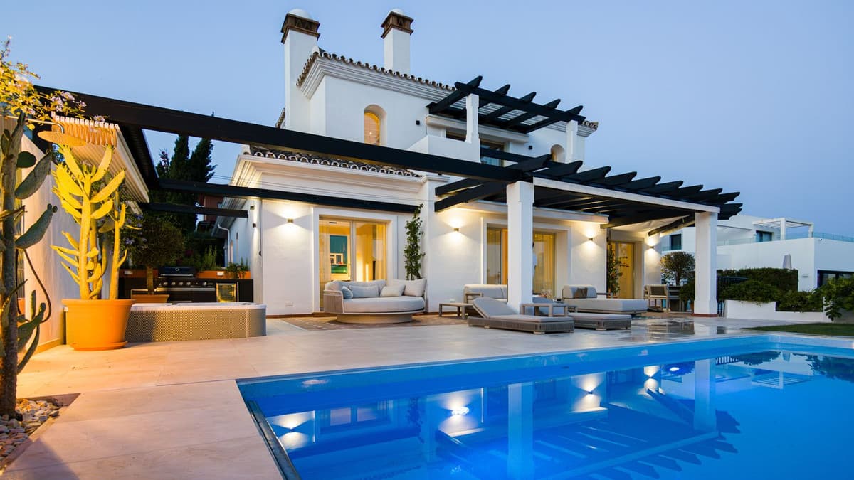 Detached Villa in Las Chapas — photo 1 of 10