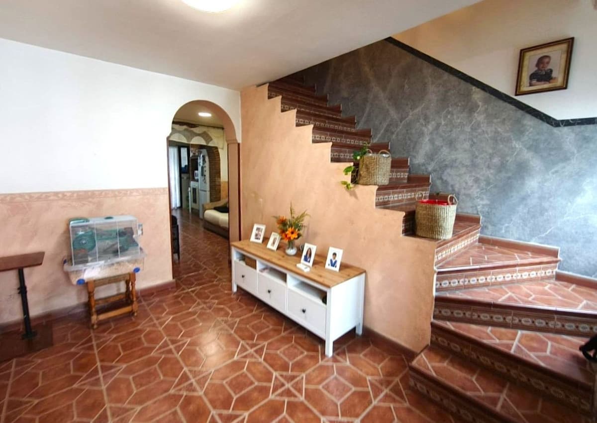 Top Floor Apartment in Estepona — photo 1 of 10