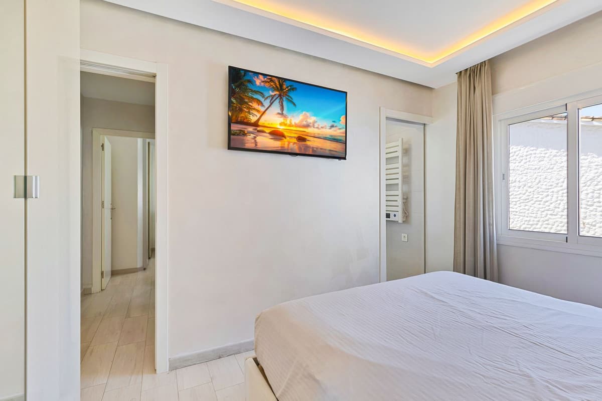 Top Floor Apartment in La Cala de Mijas — photo 5 of 10