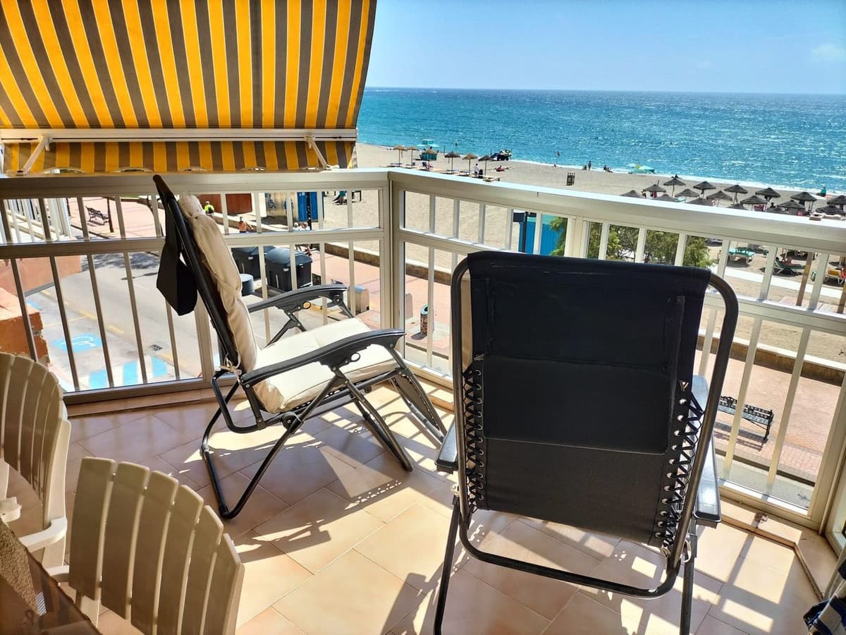 Middle Floor Apartment in Fuengirola — photo 3 of 10