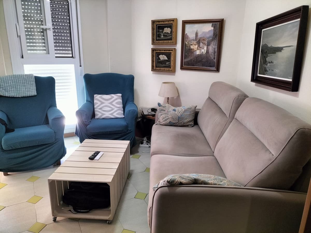 Middle Floor Apartment in Fuengirola — photo 5 of 10