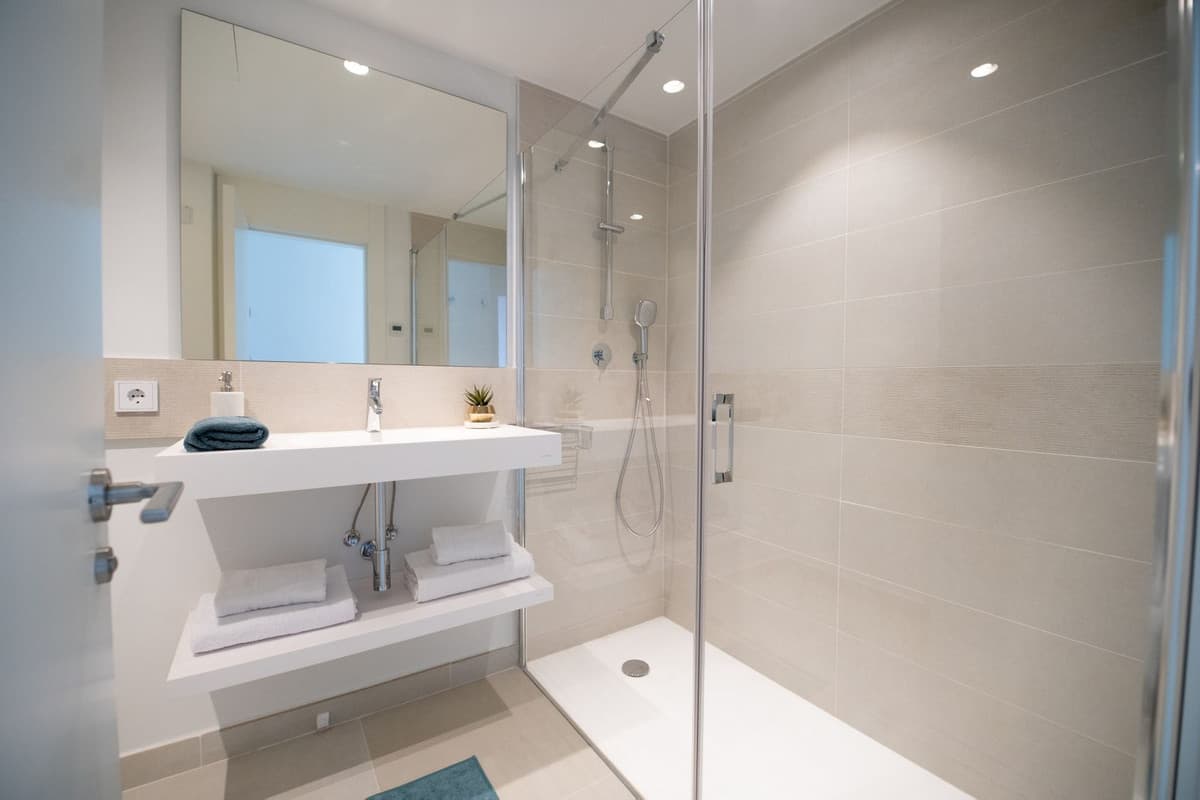 Middle Floor Apartment in Higueron — photo 7 of 10