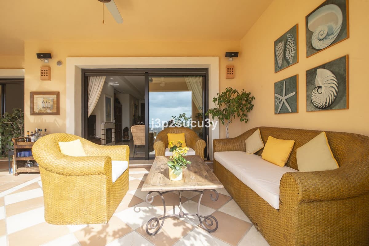 Ground Floor Apartment in La Quinta — photo 6 of 10