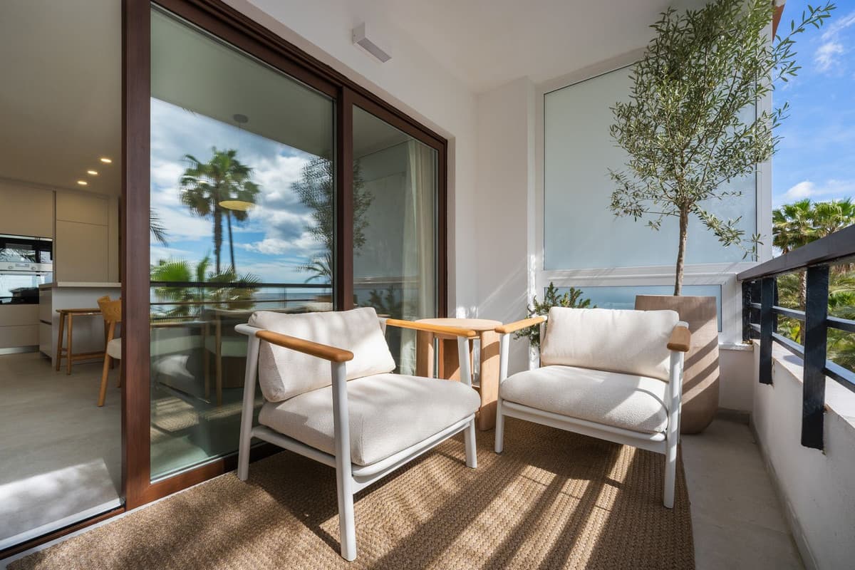Middle Floor Apartment in Estepona — photo 6 of 10