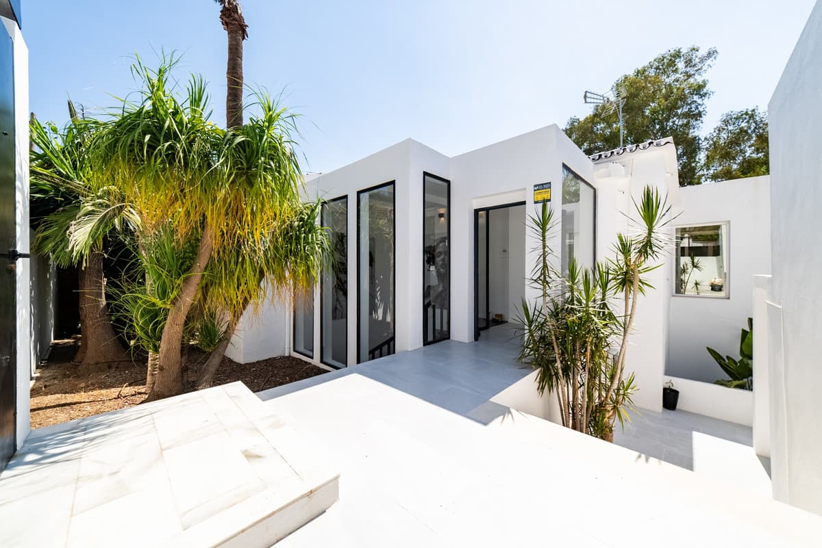 Detached Villa in Nueva Andalucía — photo 4 of 10