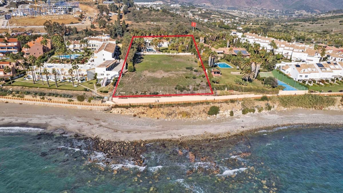 Residential Plot in Estepona — photo 6 of 7