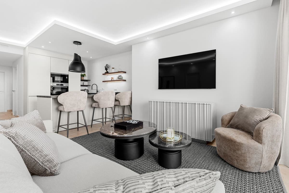 Middle Floor Apartment in Los Flamingos — photo 4 of 10