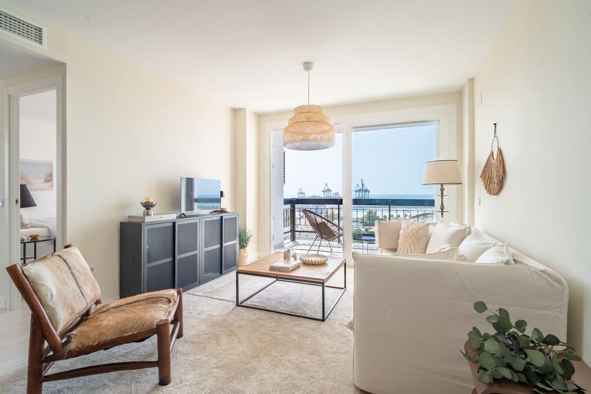 Top Floor Apartment in Huelin — photo 8 of 10