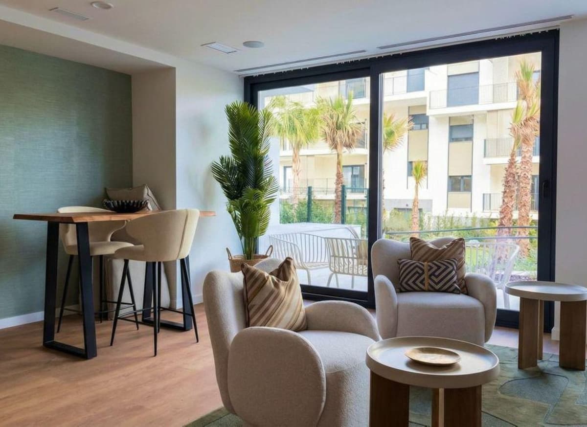 Middle Floor Apartment in Estepona — photo 8 of 10