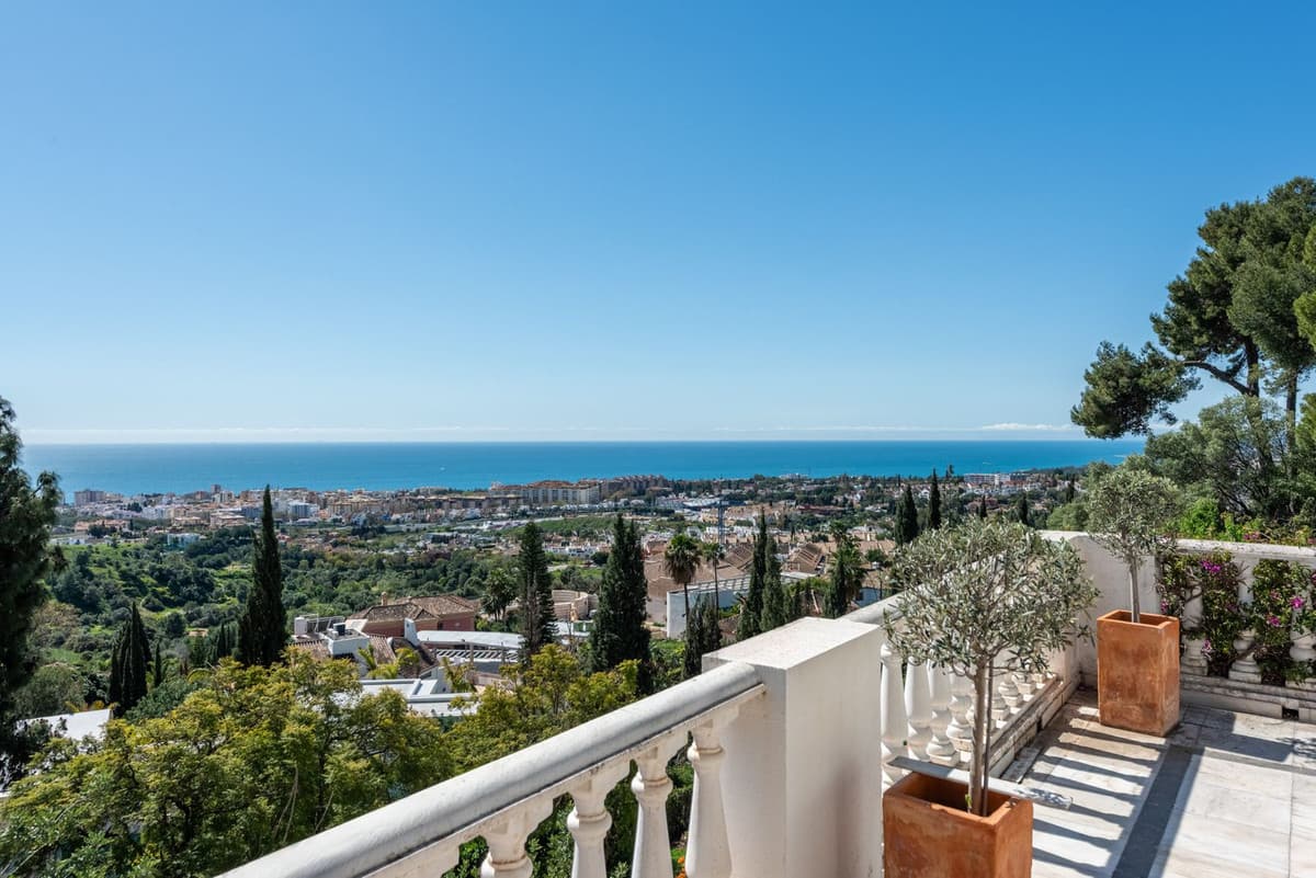 Detached Villa in Marbella