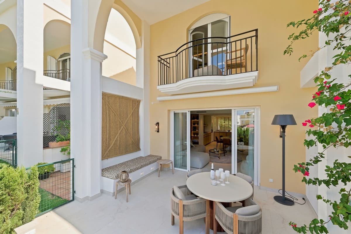Townhouse in Bahía de Marbella — photo 2 of 10