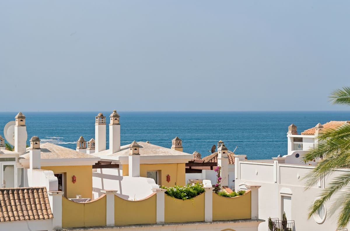 Townhouse in Bahía de Marbella — photo 4 of 10