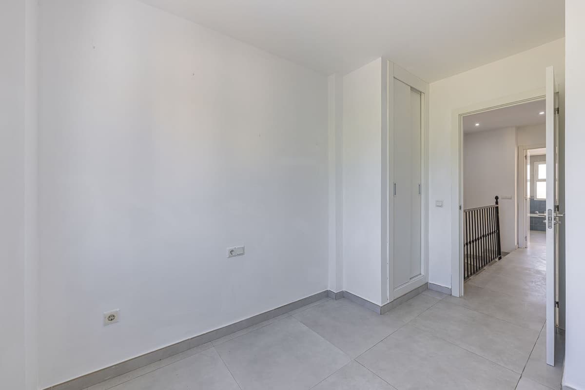 Townhouse in Estepona — photo 5 of 10