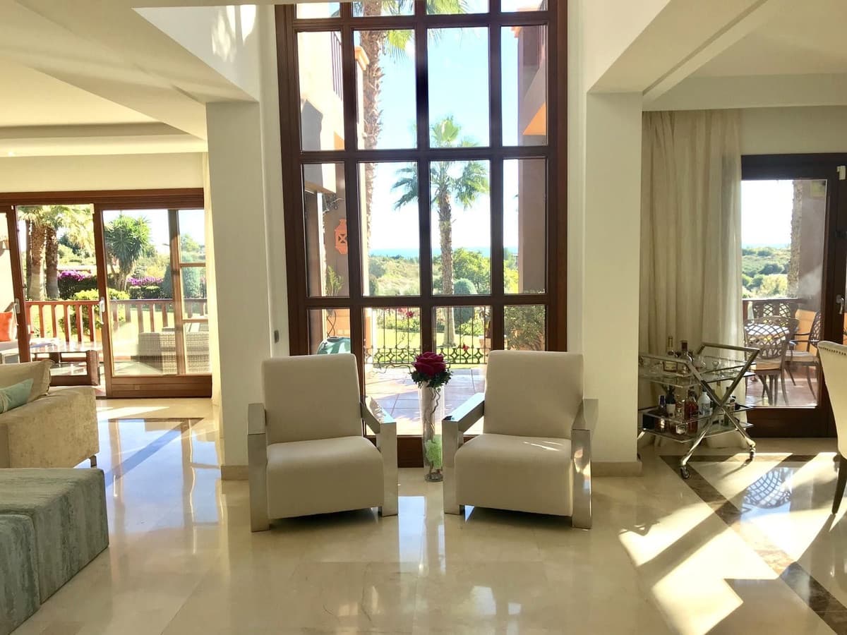 Detached Villa in The Golden Mile — photo 4 of 10
