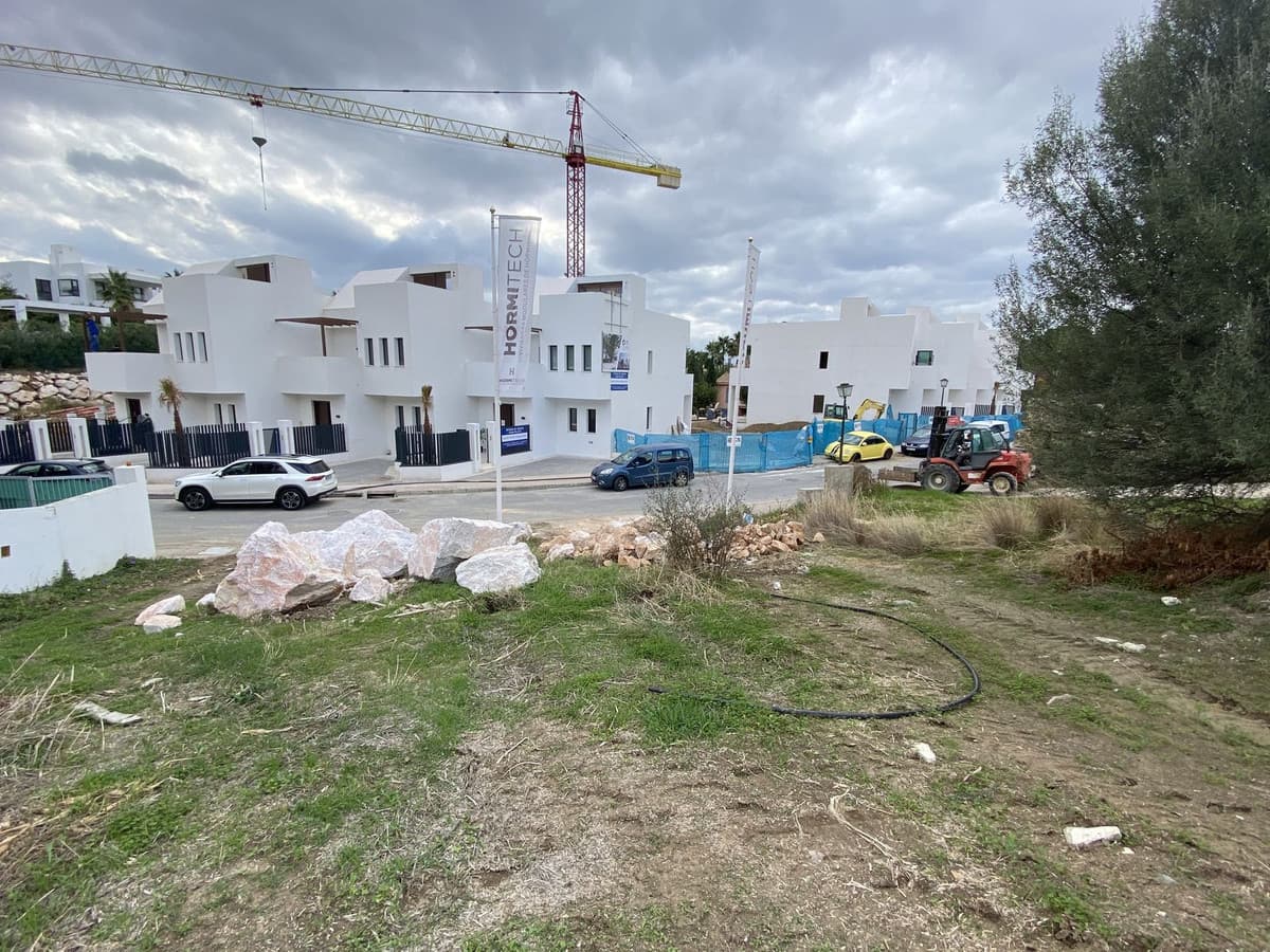 Residential Plot in Nueva Andalucía — photo 1 of 3