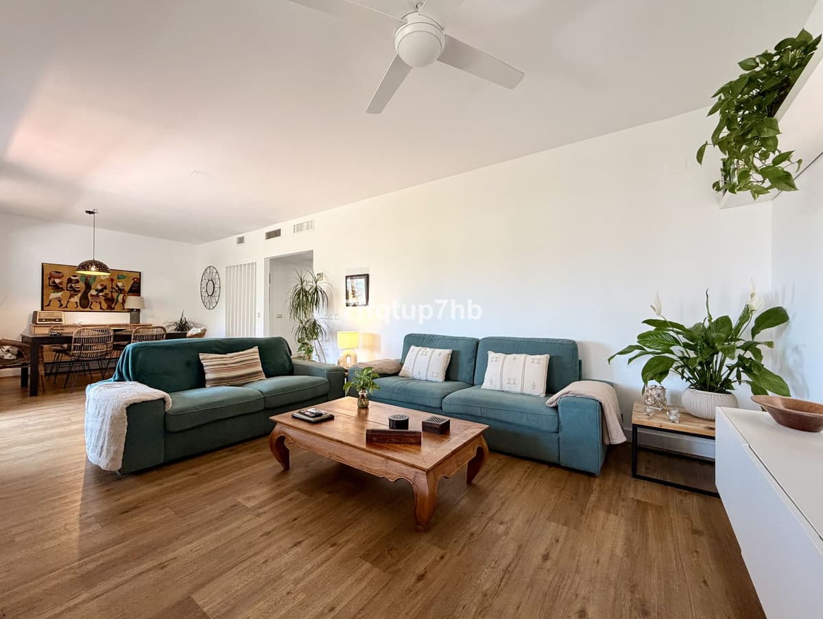 Ground Floor Apartment in Estepona — photo 2 of 10