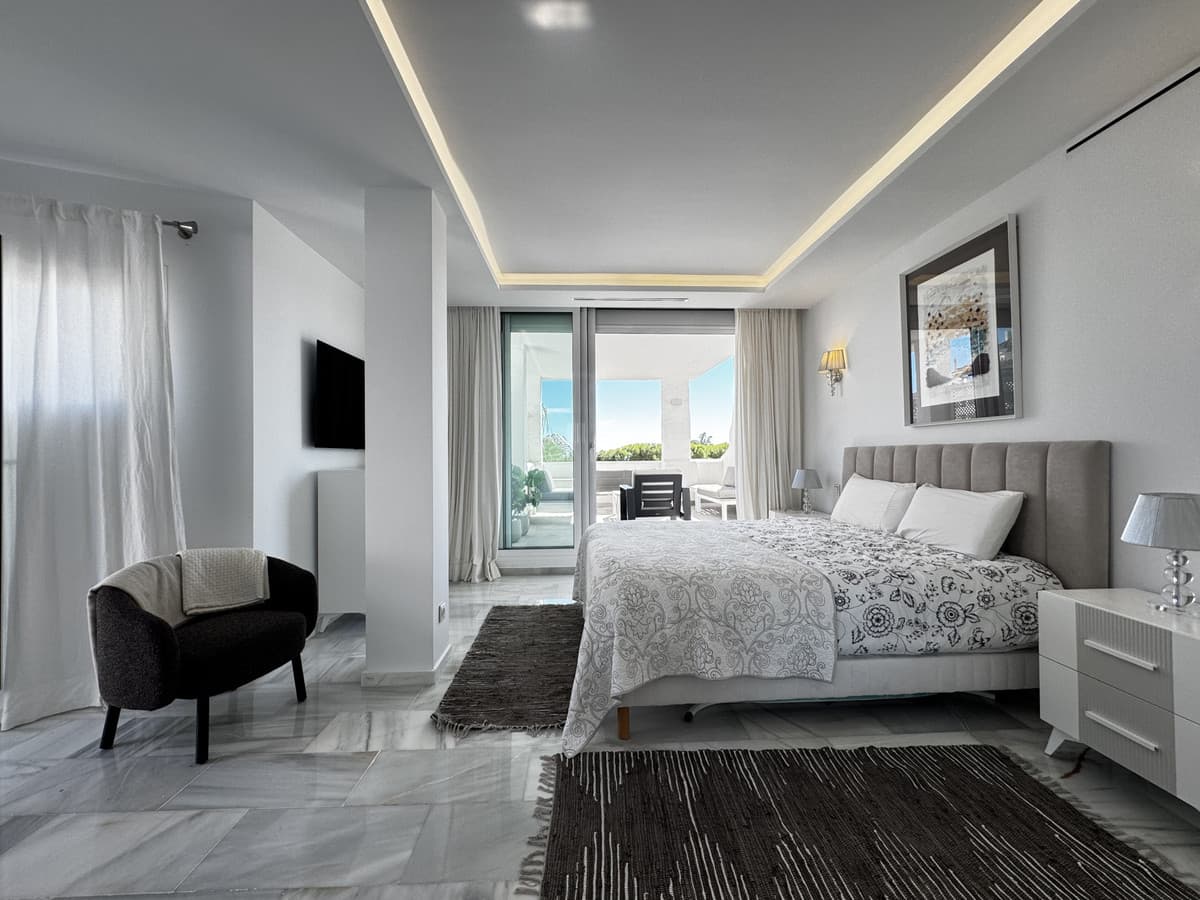 Penthouse Duplex in Puerto Banús — photo 7 of 10
