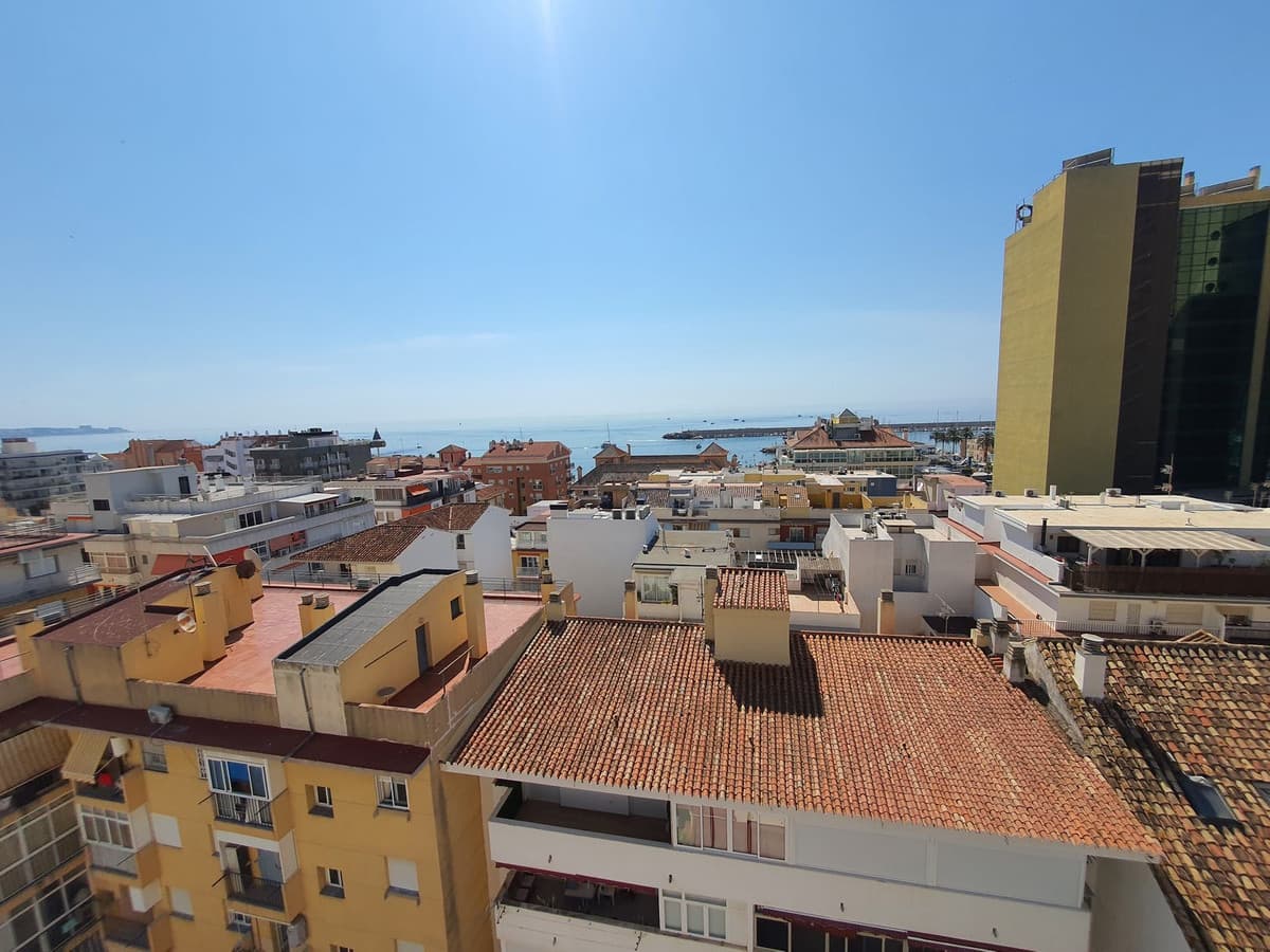Penthouse in Fuengirola — photo 1 of 10